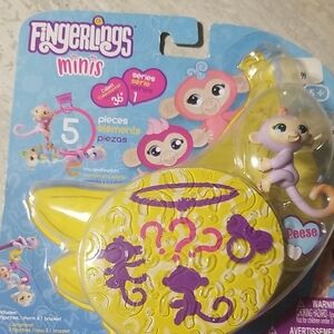 Fingerlings Minis Reese